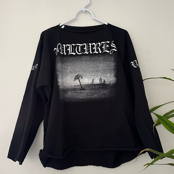 Kanye Vultures Black Long Sleeve Tee - Picture 1 of 3